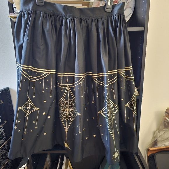 Pinup Girl Clothing Bella Swing Skirt In Gold and Black 2X - Picture 6 of 6